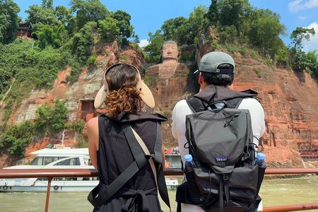 Panda and Leshan Buddha Private Tour