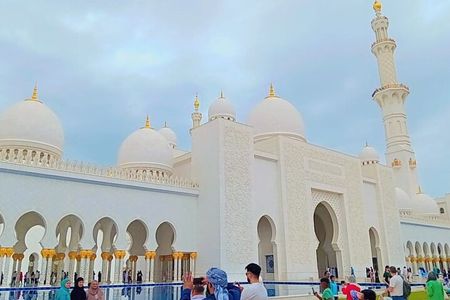 Abu Dhabi City Tour from Dubai Full Day Sightseeing