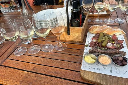 Table Mountain and Kirstenbosch with Constantia Wine Tour