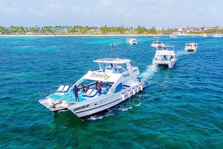 Party Boat Catamaran Cruise: Snorkel, Drinks & Natural Pool