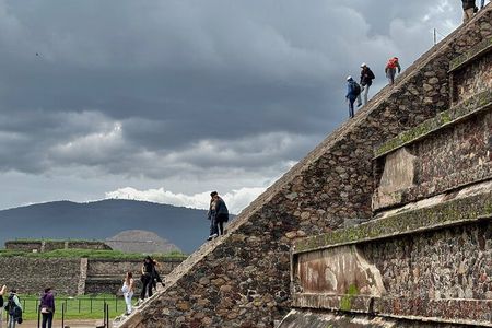 Teotihuacan Direct No Shops or Restaurants (morning or afternoon)