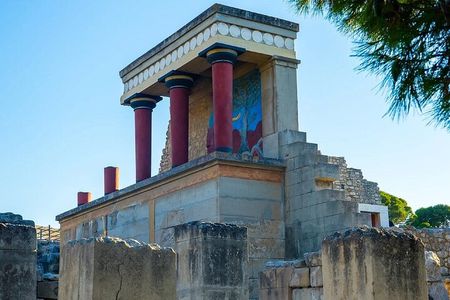Private Knossos, Giouchtas Wine & Olive Tasting