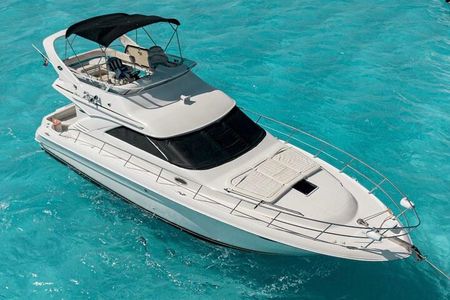 Explore Isla Mujeres by Boat in Cancun