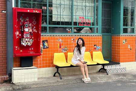  8-Hour City Tour: Hidden Gems, Local Life & Modern Saigon