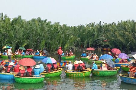 Discover Hoi An by Bamboo Basket and Lantern Boat