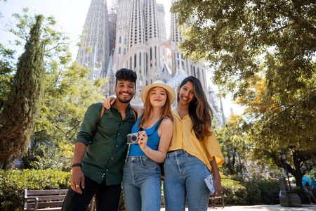 Sagrada Familia Skip the Line Guided Tour