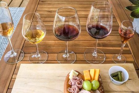 Athens Highlights: Private Half-Day Tour With Wine Tasting