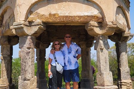 Full-Day Tour of Offbeat Old and New Delhi with Hotel Pick Up