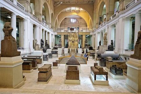 Private Tour of the Pyramids, Great Sphinx & Egyptian Museum