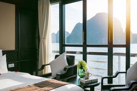 2 days 1 night on Halong bay with modern cruise