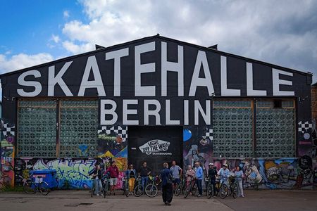Berlin: Experience Alternative Kreuzberg on a Private Bike Tour