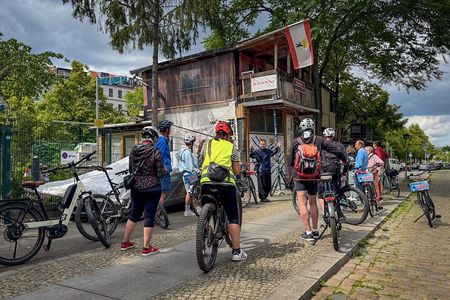 Berlin: Experience the Alternative Kreuzberg on a Bike Tour