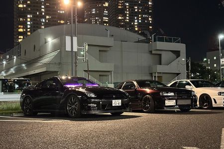 Night tour: Daikoku JDM car meet experience in a GTR-R35