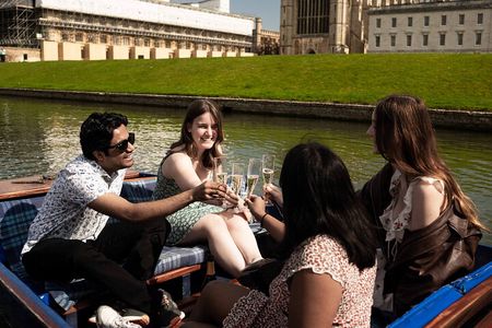 Private | Cambridge Colleges Punting Tour 