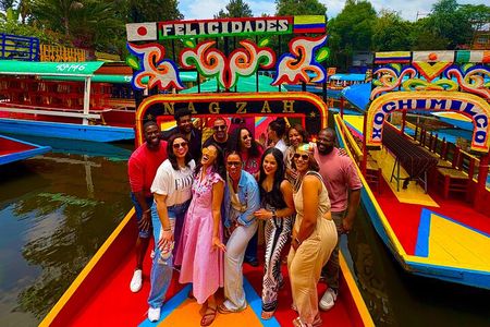 Prehispanic Xochimilco: Market, chinampas and axolotls 