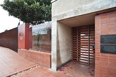 Soweto Walking Tour Mandela House And Street Food