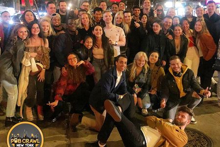 NYC Pub Crawl with Rooftop Clubbing Experience