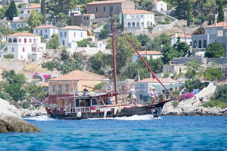  Half-Day Cruise-Athens Riviera Swim & Greek BBQ Cruise