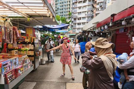Hong Kong｜Ding Ding Tram Ride with Cultural Landmarks Tour