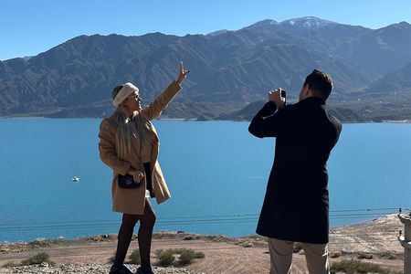 Los Andes mountain range to Aconcagua with meals included