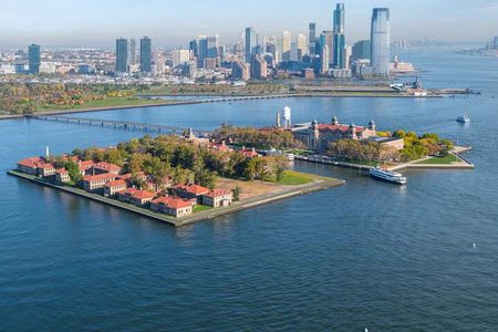 Statue of Liberty and Ellis Island Tour