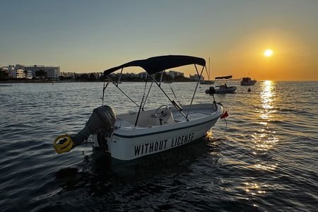 San Antonio Bay Self Drive Boat Rental