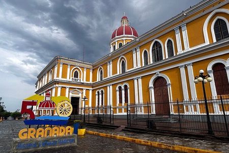 Discover Managua and Masaya and GranadaFull Day Private Tour