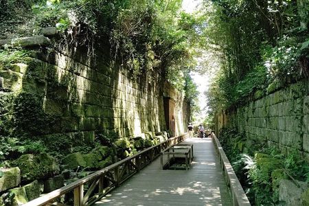 Yokosuka: Guided Island Tour to Sarushima’s Forgotten Fort