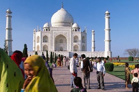 Same Day Taj Mahal/Agra Tour from Bangalore By Return Flights