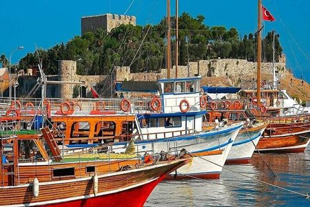 Gulf of Kusadasi Boat Trip Including Lunch and Soft Drinks