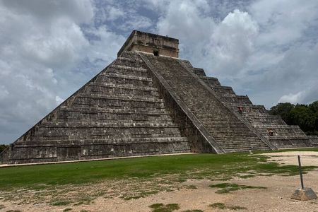 Iconic Chichen Itza Experience! Classic Tour from Tulum City