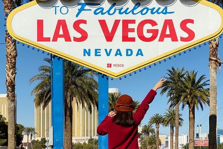Las Vegas City & Scenery - Hoover Dam Seven Magic Downtown & more