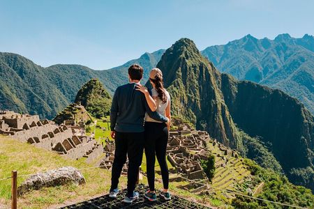 Aguas Calientes Machu Picchu Official Ticket Bus and Guide