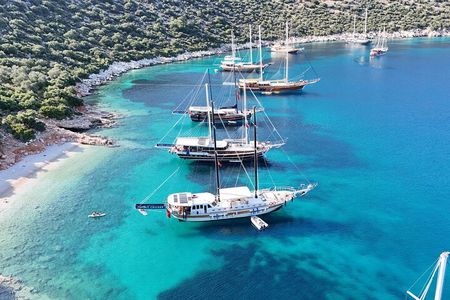 Sail Turkey: 18-39's Fethiye to Olympos Gulet Cruise 