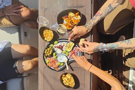 Barcelona Sailing Experience 2 hs w/Premium Snacks & Drinks