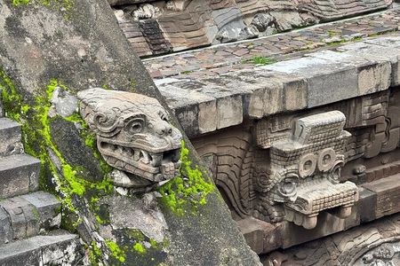 Teotihuacan Pyramids Tour, small group in Van, from Mexico City