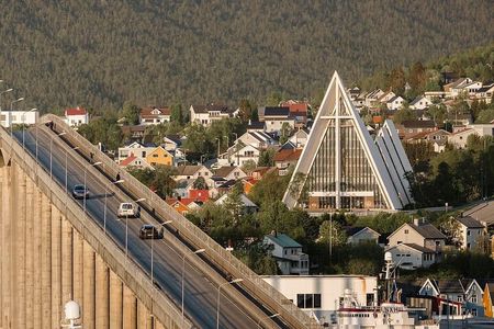 Tromso Midnight Sun Minibus: Fjords and wildlife