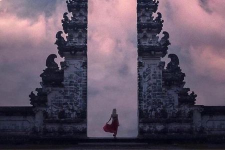 East Bali's Icons Tour Lahangan sweet Sunrise And Gate of Heaven 