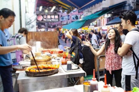 Hong Kong Private & Personalized Food Tour with a Local