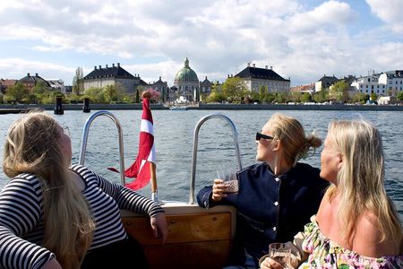 Private Copenhagen Boat Tour: Landmarks and Hidden Gems