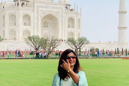 Mughal Marvels: 2-Day Tour to Taj Mahal Agra Fatehpur from Delhi