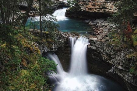 From Canmore/Banff: Johnston Canyon Walk & Banff Highlights Tour