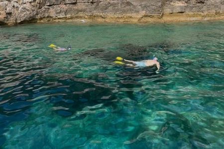 Boat trip and snorkeling in Villefranche - sur - Mer