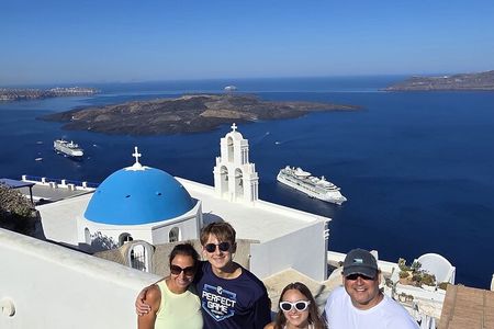 Private Santorini tour: Tailor made 