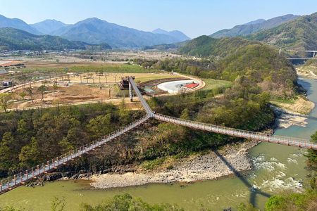 DMZ Tour: 2nd Tunnel with Y-shaped suspension bridge from Seoul