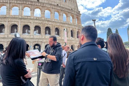 Guided tour of the Colosseum Arena, Roman Forum, Palatine Hill