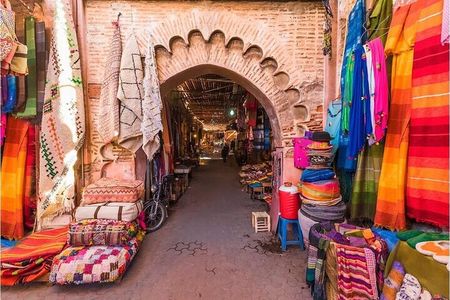 Old Medina & Souks Walking Tour with Local Guide