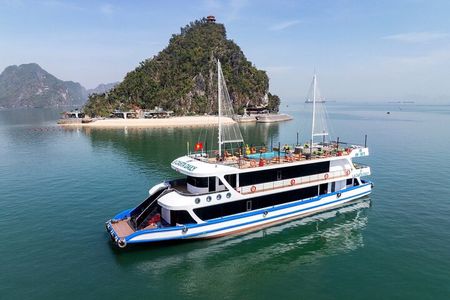 Premium Halong Bay Cruise – All Inclusive from Hanoi or Halong