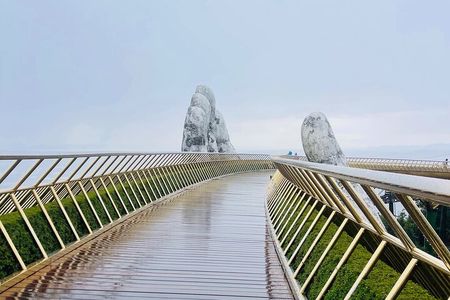 Private Trip to the Golden Bridge & French Village