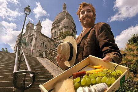 Montmartre Food Tour led by a Van Gogh Live Actor